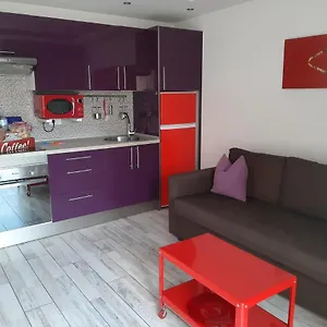 https://apartamento-deluxe-mareverde-con-piscina-cllmatizada.in-canary-islands.com
